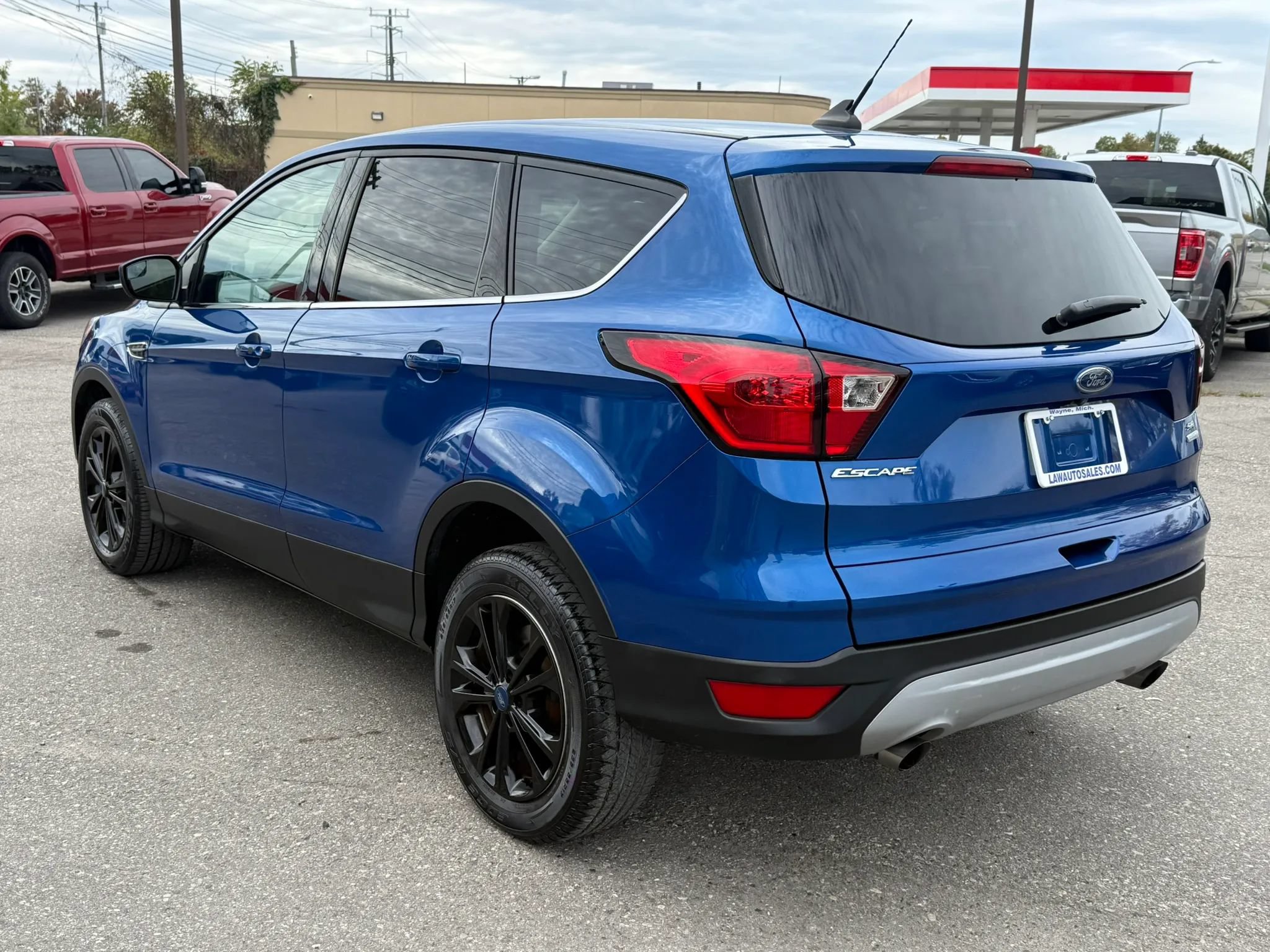 Used 2019 Ford Escape SE FWD image 7