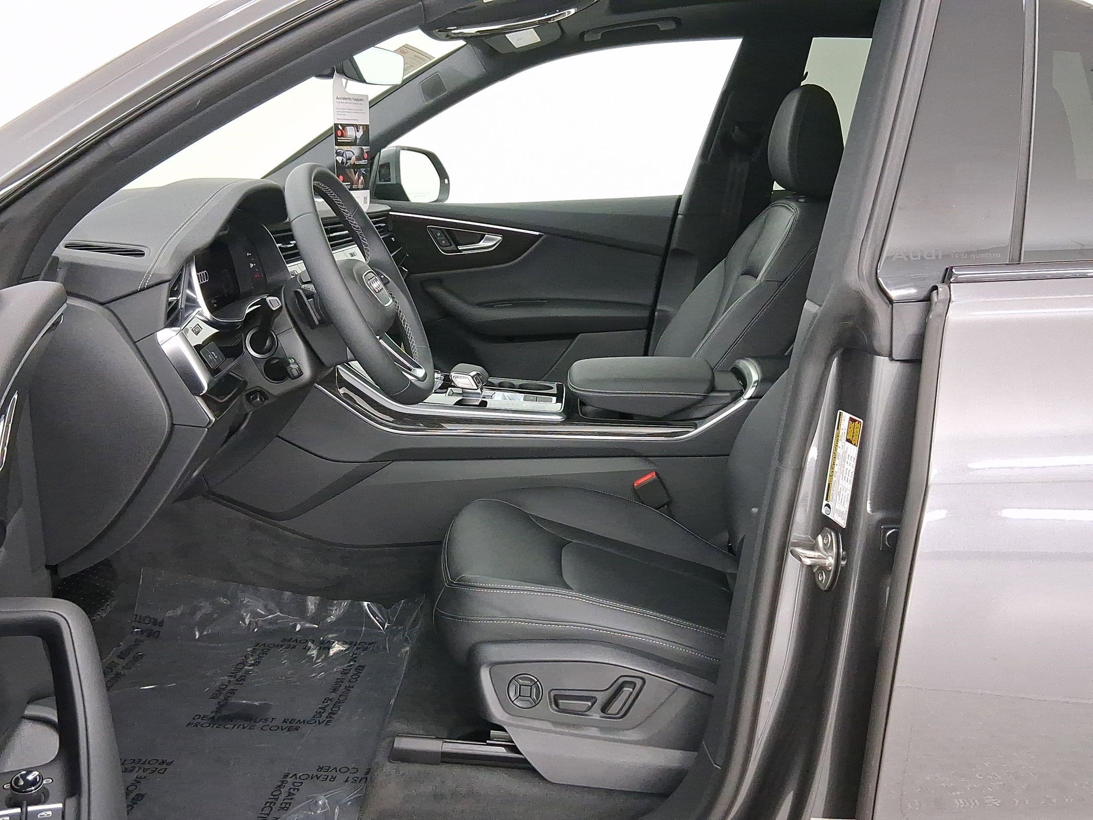New 2026 Audi Q8 Premium image 5