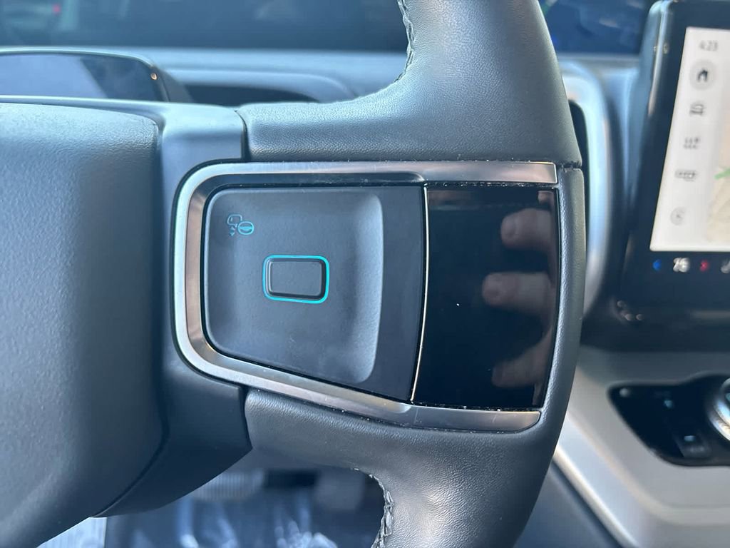 Used 2025 Ford Expedition Active image 12