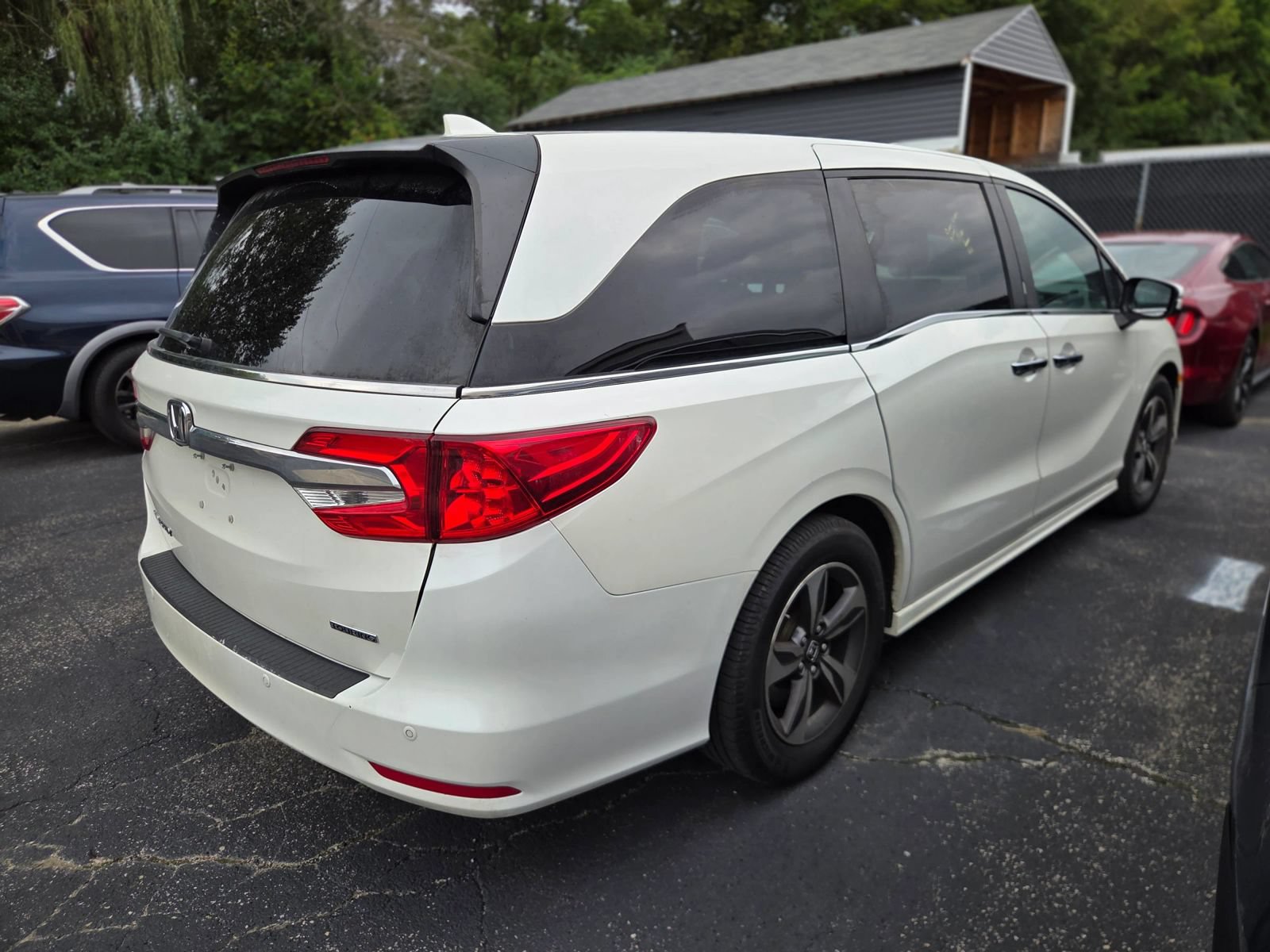 Used 2018 Honda Odyssey Touring image 3