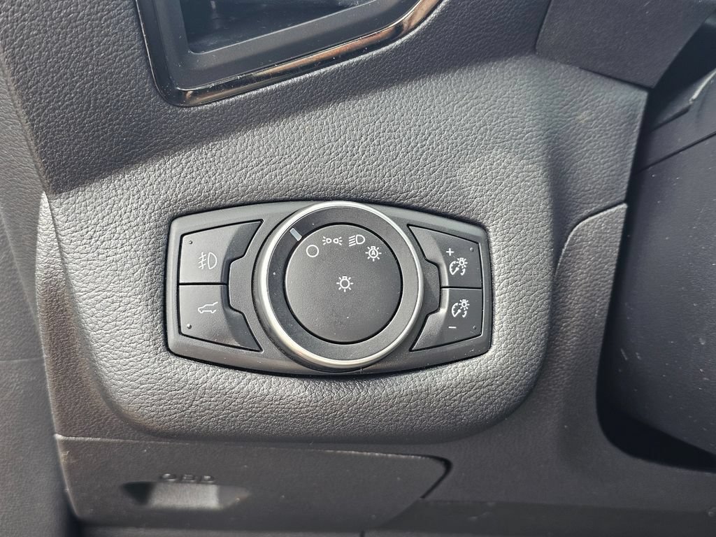 Used 2017 Ford Escape Titanium w/ Canadian Touring Package AWD/4WD image 35