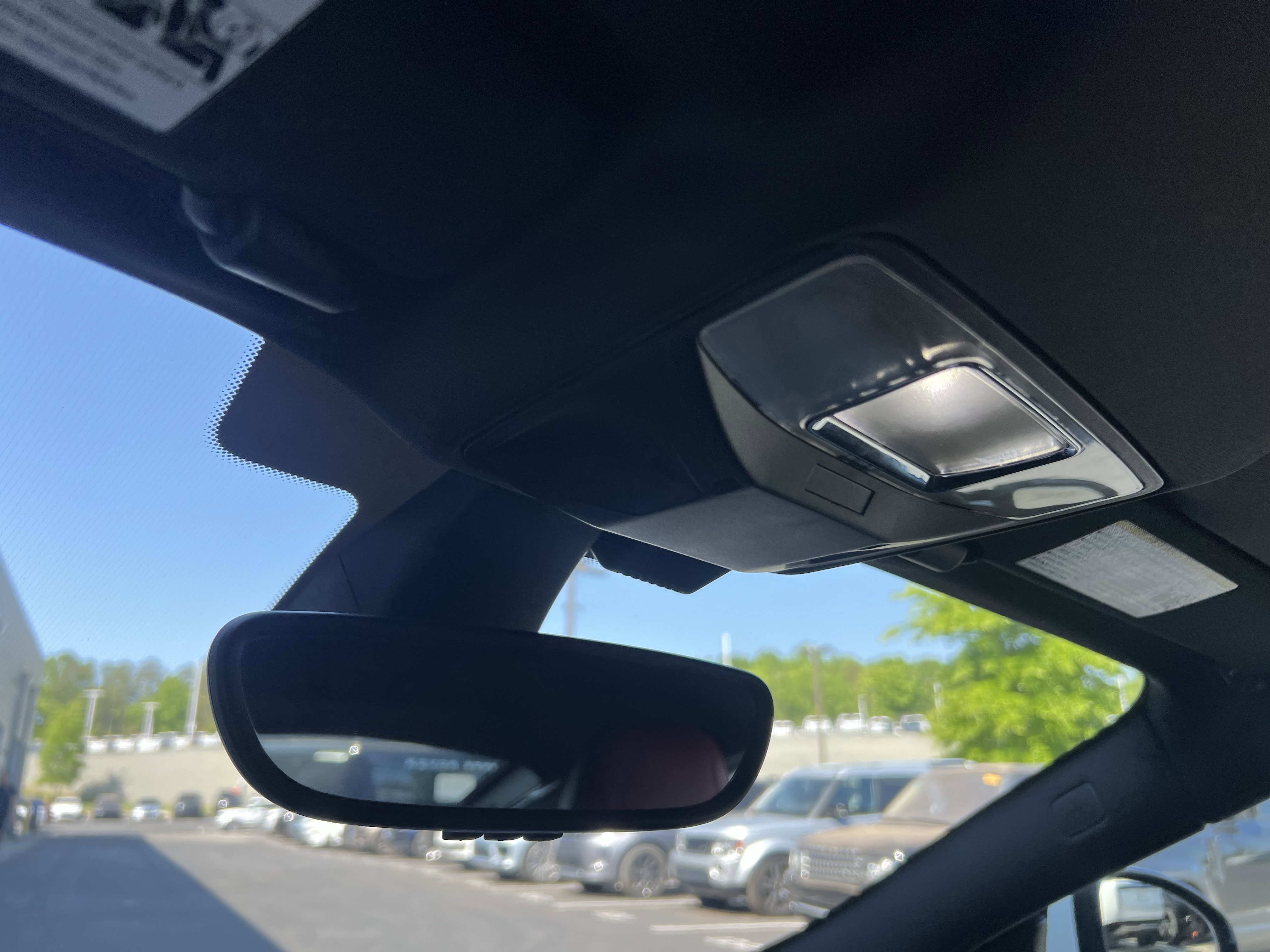 Used 2015 Jaguar F-TYPE R image 28