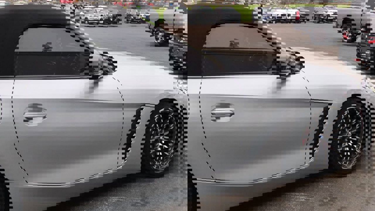 Used 2019 BMW Z4 sDrive30i w/ Convenience Package image 9