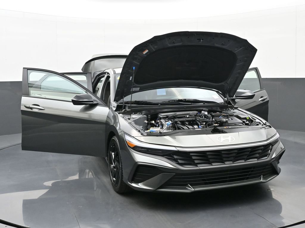 Certified 2026 Hyundai Elantra Sport w/ Cargo Package image 50