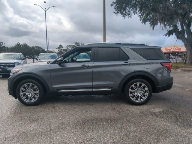 New 2026 Ford Explorer Platinum RWD image 8