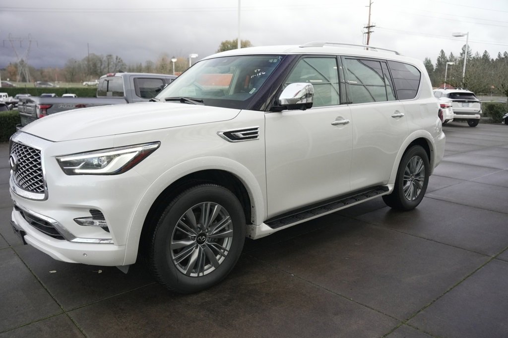 Used 2024 INFINITI QX80 Luxe image 12