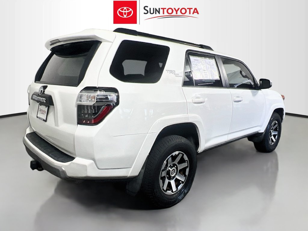 Used 2022 Toyota 4Runner TRD Off-Road Premium w/ Moonroof Package AWD/4WD image 3