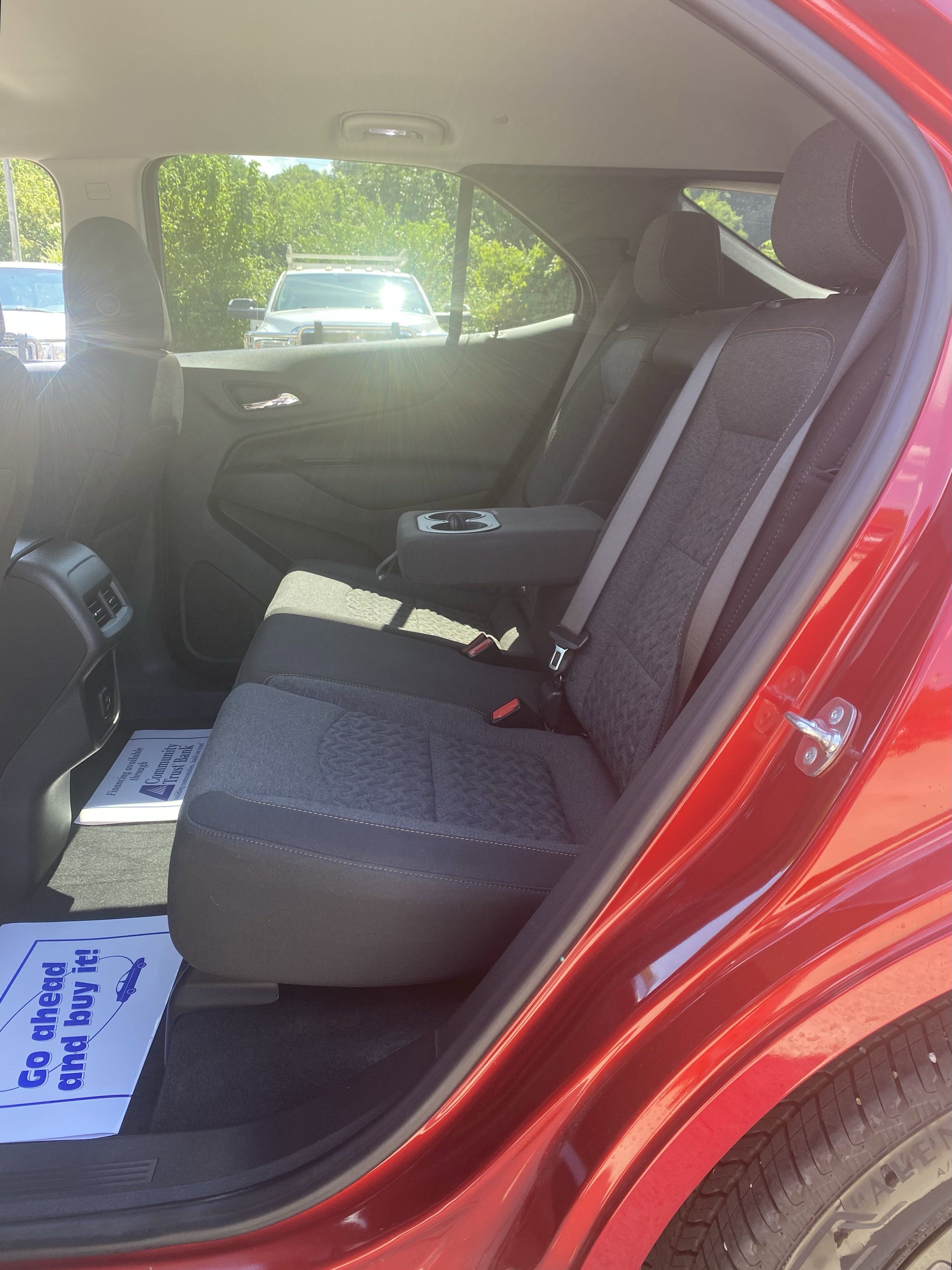 Used 2024 Chevrolet Equinox LT w/ LPO, Floor Liner Package image 18