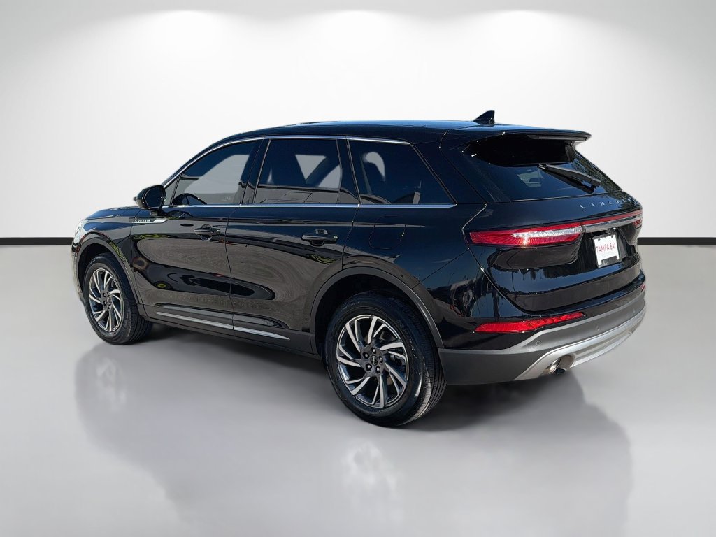 Used 2024 Lincoln Corsair FWD image 5