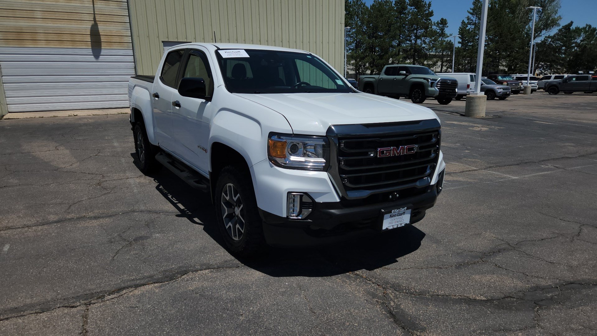 Used 2021 GMC Canyon AT4 w/ Driver Alert Package AWD/4WD image 15