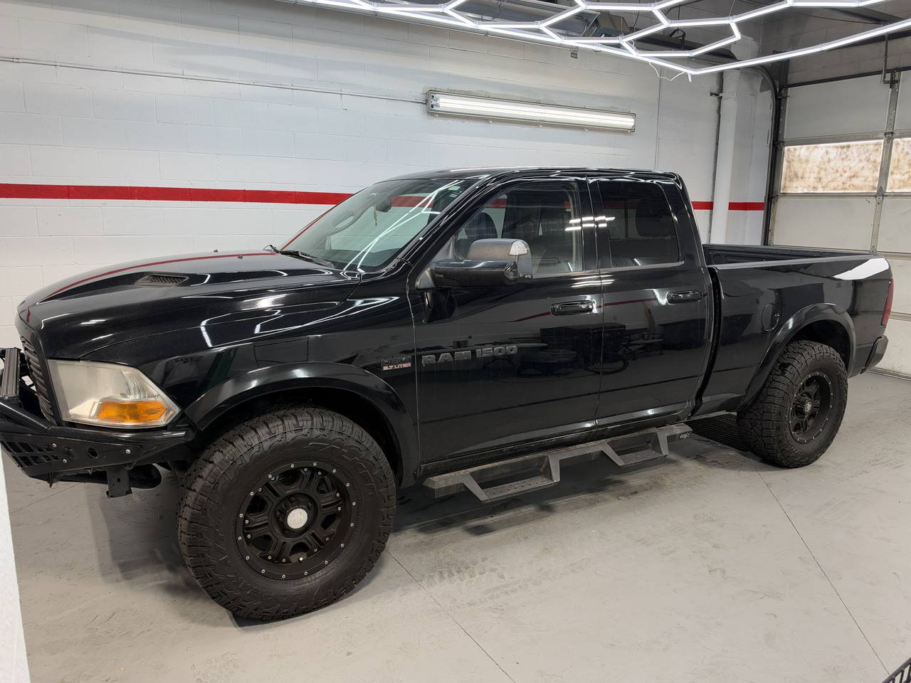 Used 2012 RAM 1500 Sport w/ Sport Premium Group AWD/4WD image 2