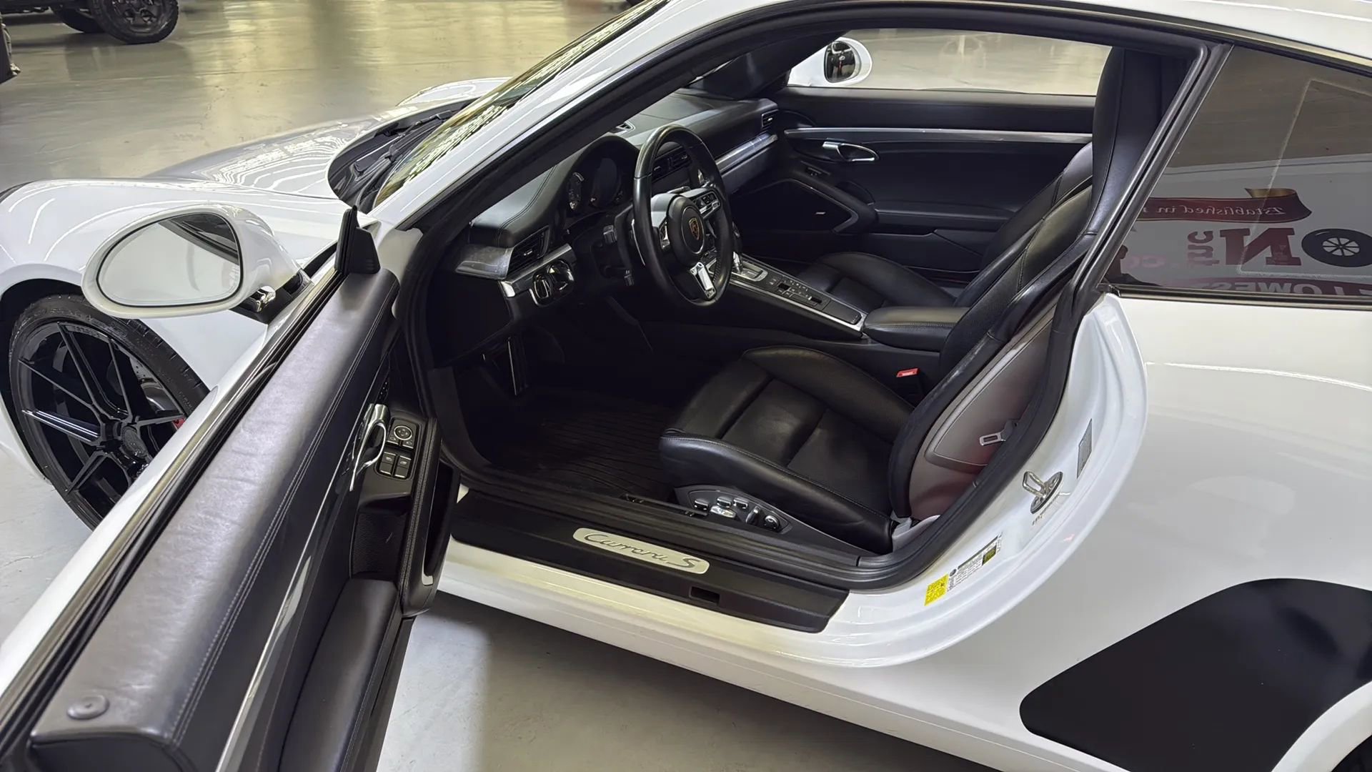 Used 2017 Porsche 911 Carrera S image 13