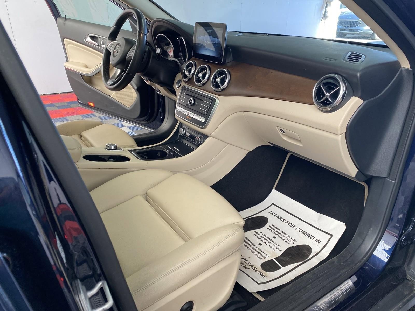 Used 2018 Mercedes-Benz GLA 250 4MATIC image 8