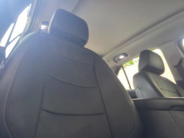 Used 2019 Chevrolet Equinox Premier FWD image 17