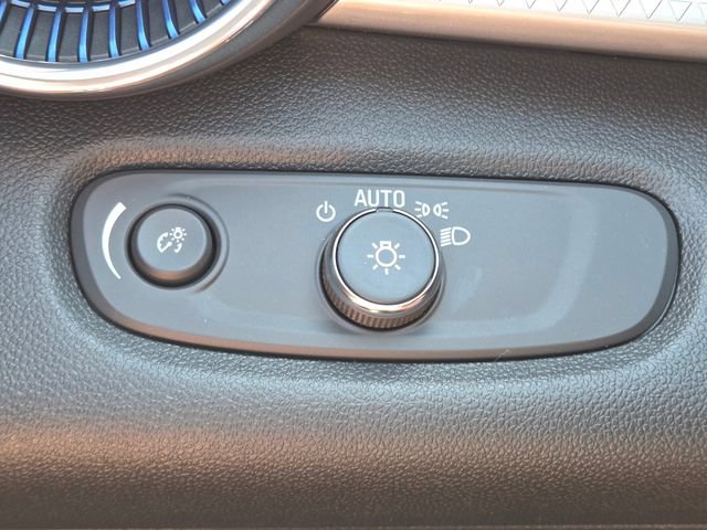 New 2026 Chevrolet Trax LT w/ Driver Confidence Package FWD image 11