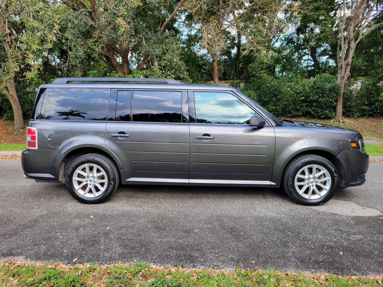 Used 2019 Ford Flex SE image 8