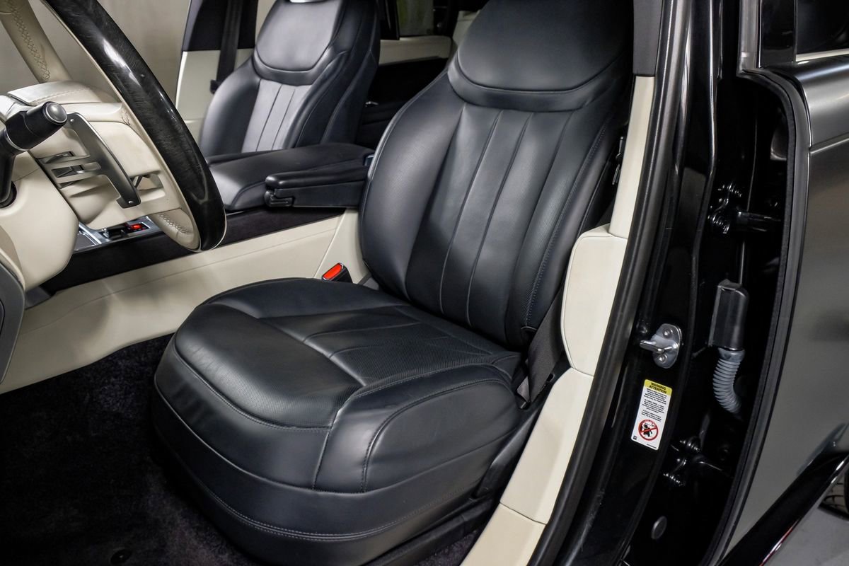 Used 2023 Land Rover Range Rover SE image 28