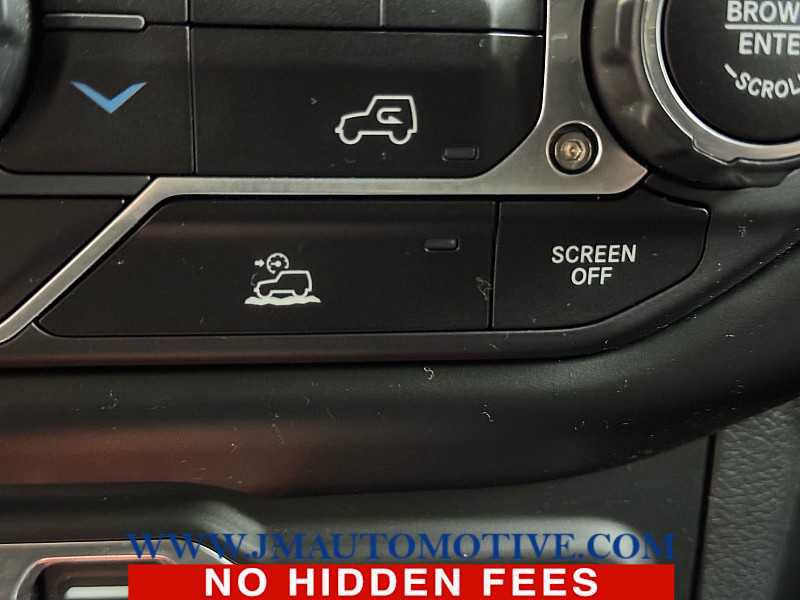 Used 2023 Jeep Wrangler Unlimited w/ Sun & Screen Package AWD/4WD image 40
