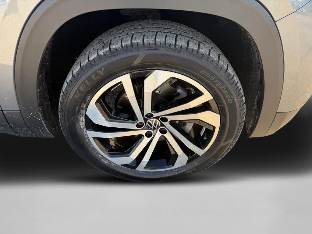 Used 2022 Volkswagen Atlas Cross Sport SEL AWD/4WD image 34