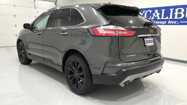 Used 2019 Ford Edge Titanium FWD image 18