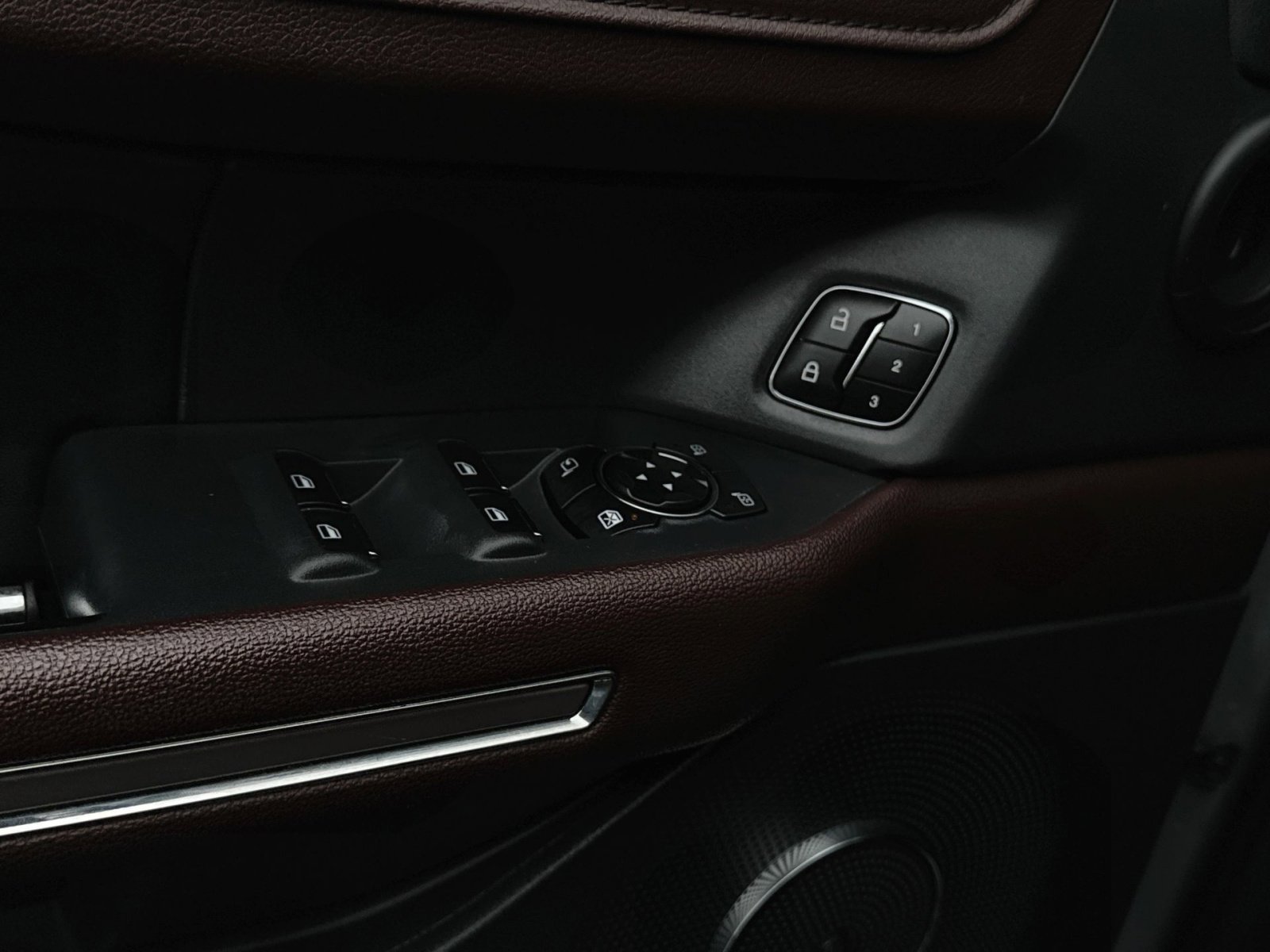 Used 2024 Ford Expedition Max Limited image 15