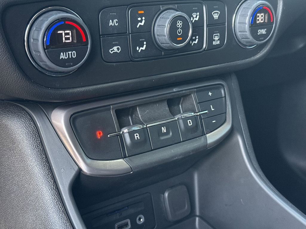Used 2024 GMC Terrain AT4 AWD/4WD image 19
