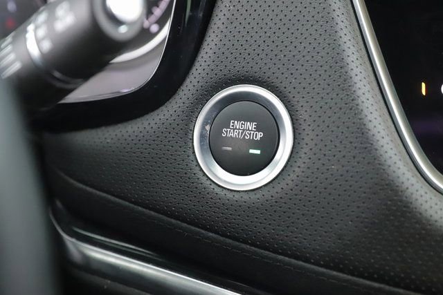 Used 2025 Cadillac XT5 Premium Luxury image 23