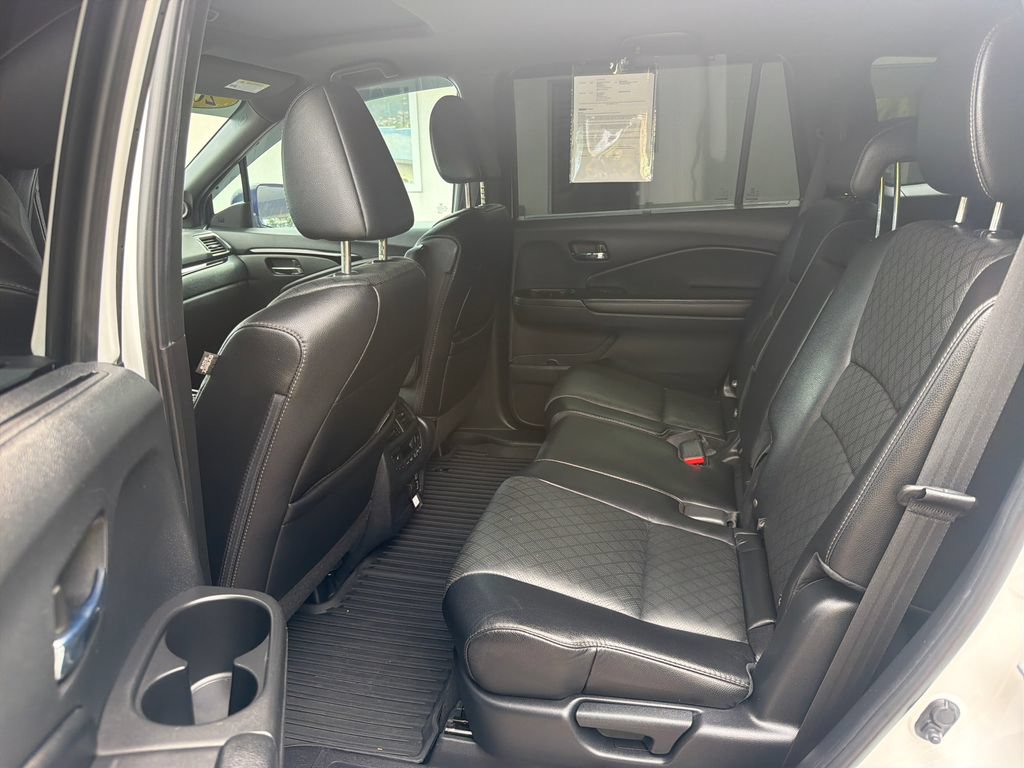 Used 2021 Honda Passport Touring image 16