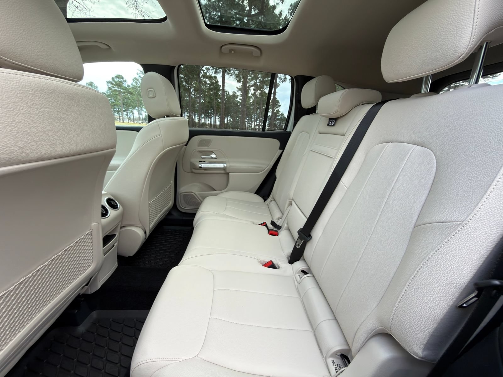 New 2026 Mercedes-Benz GLB 250 image 13