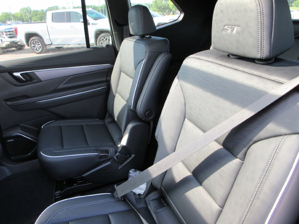 New 2026 Buick Enclave Sport Touring w/ Super Cruise Package AWD/4WD image 13
