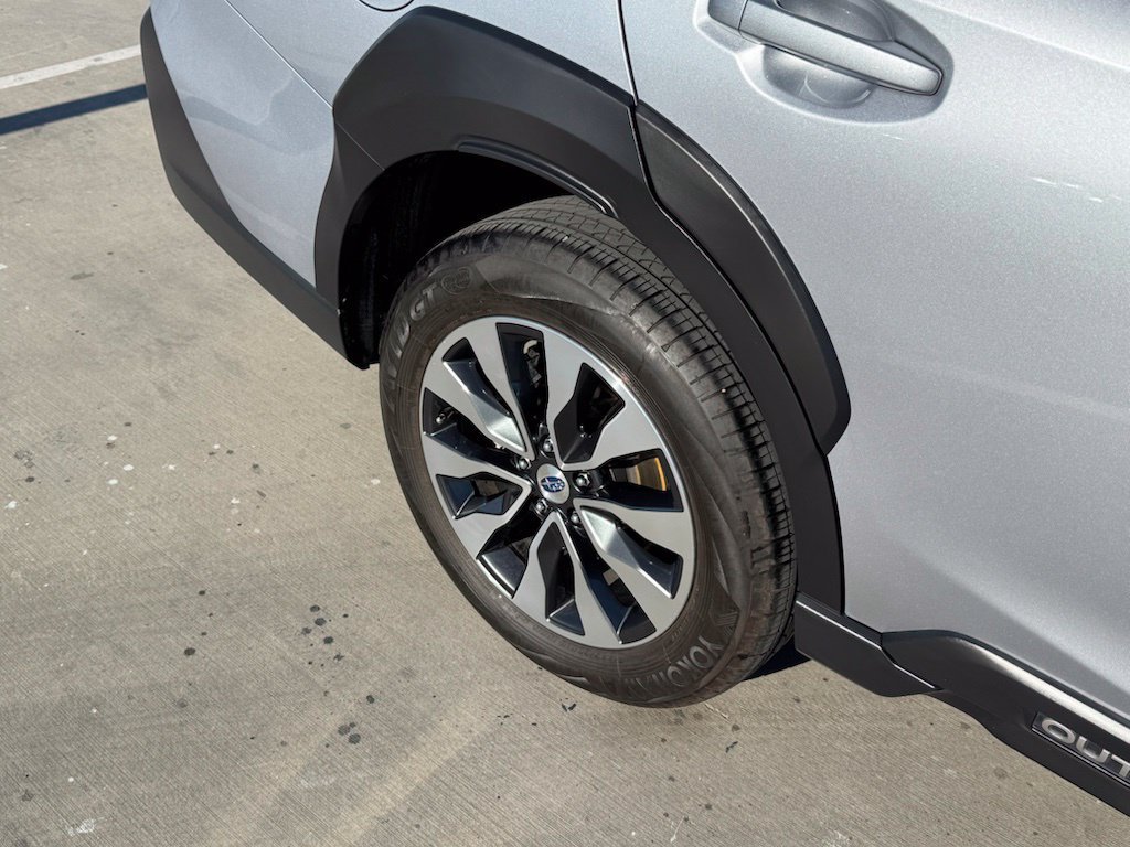 Certified 2025 Subaru Outback Limited AWD/4WD image 26