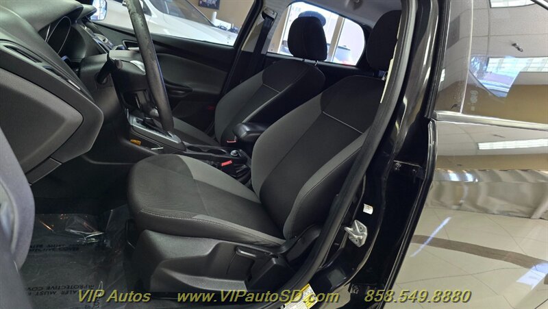 Used 2014 Ford Focus SE FWD image 15