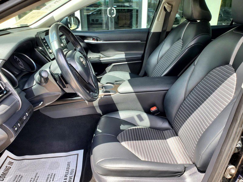 Used 2024 Toyota Camry SE FWD image 11