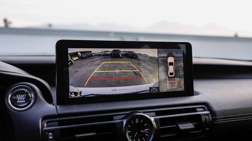 Used 2024 Lexus IS 500 image 29