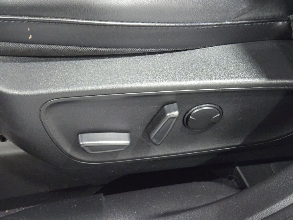 Used 2023 Ford Escape ST-Line Elite image 23