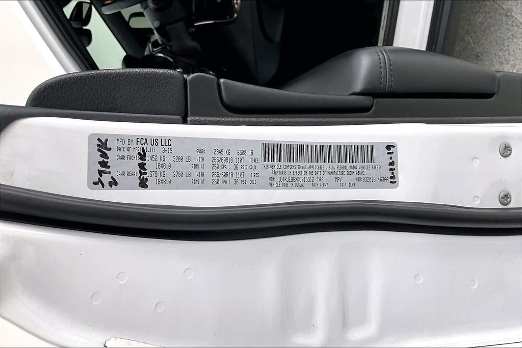 Used 2019 Jeep Grand Cherokee Limited w/ Luxury Group II image 41