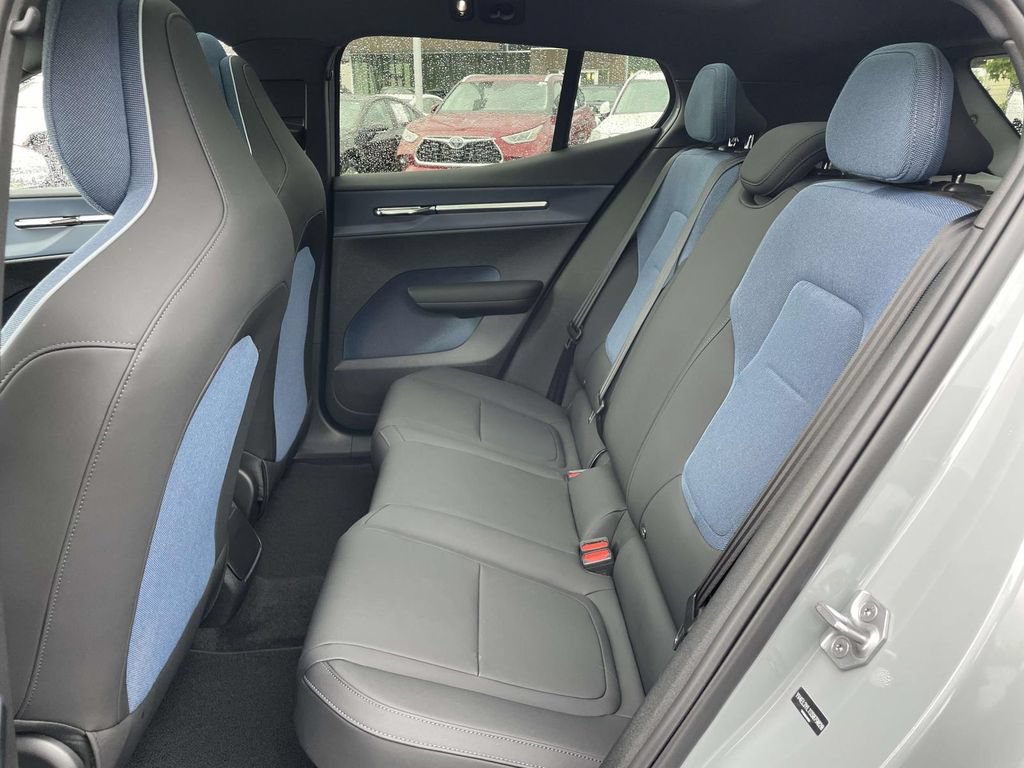 Used 2025 Volvo EX30 Ultra RWD image 3