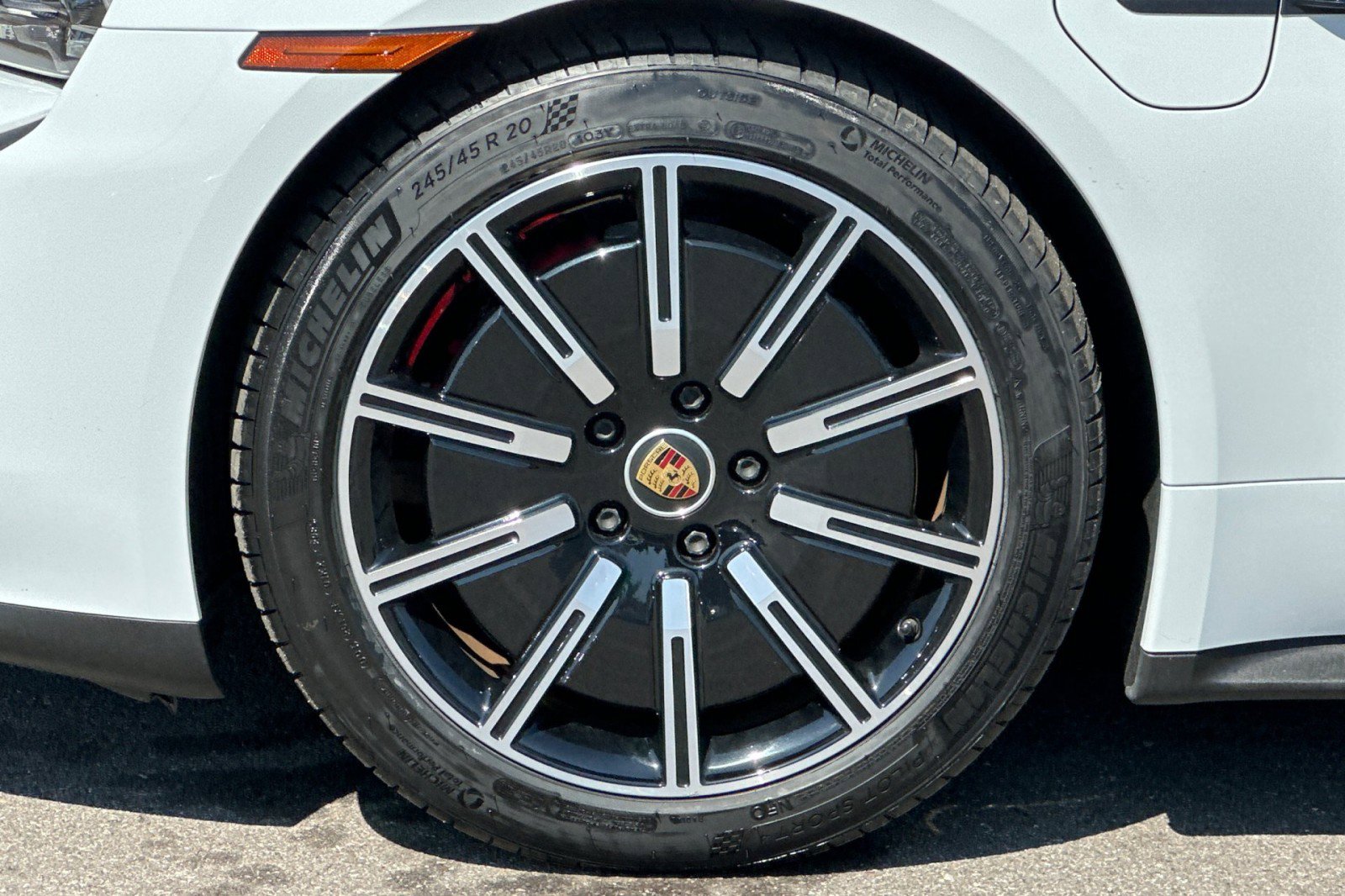 Certified 2022 Porsche Taycan 4S AWD/4WD image 26