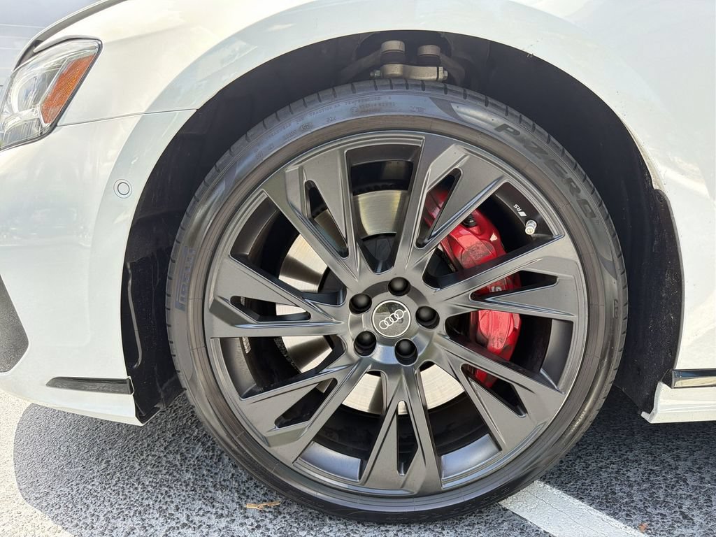 Used 2025 Audi S8 w/ Executive Package AWD/4WD image 28