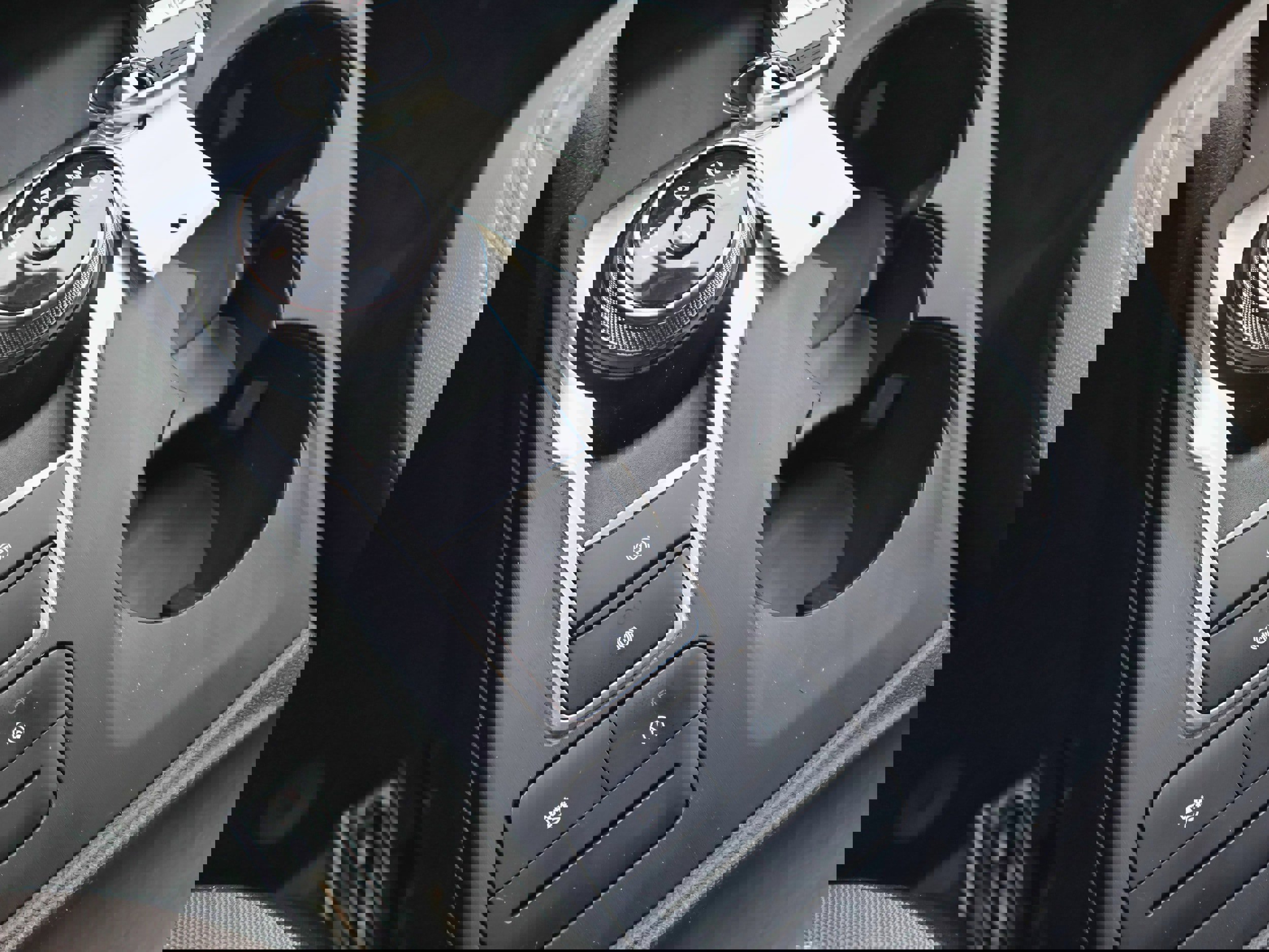 Used 2022 Ford Escape SE w/ Cold Weather Package image 23