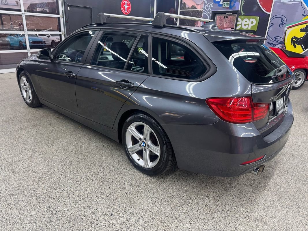 Used 2014 BMW 328i xDrive Wagon AWD/4WD image 3