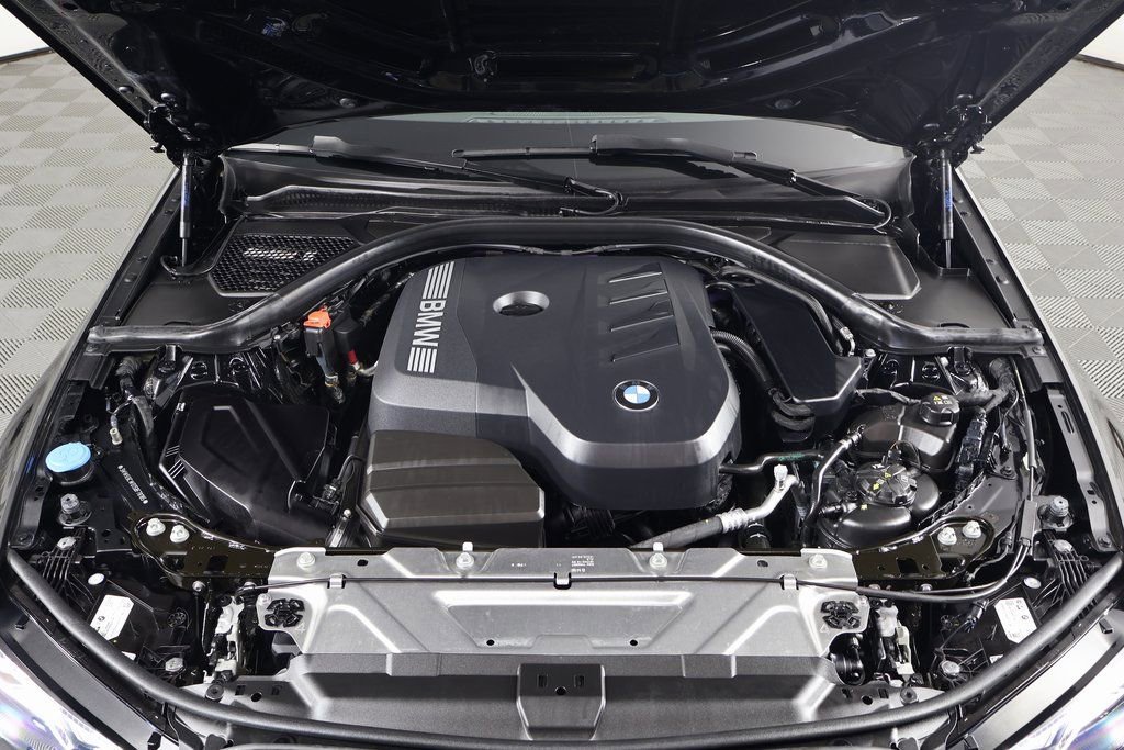 Used 2025 BMW 330i Sedan w/ Convenience Package RWD image 15