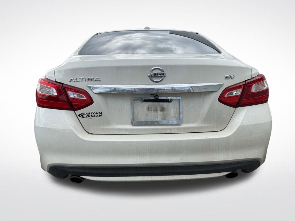 Used 2016 Nissan Altima 2.5 SV image 5