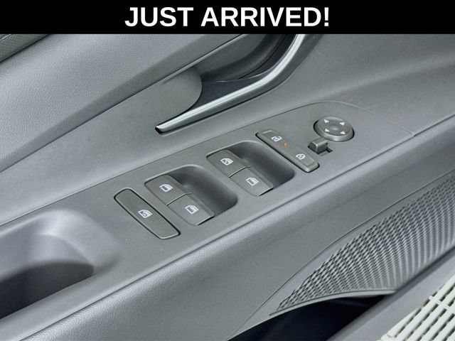 Certified 2024 Hyundai Elantra SEL FWD image 30