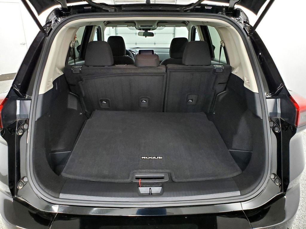 Used 2024 Nissan Rogue S AWD/4WD image 24