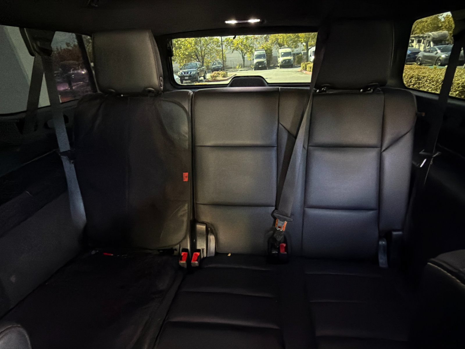 Used 2023 Cadillac Escalade ESV Luxury AWD/4WD image 11