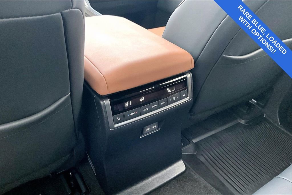 Used 2025 Lexus GX 550 image 31