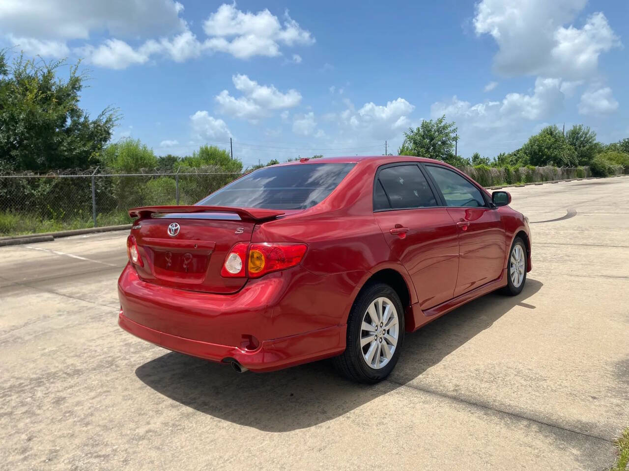Used 2010 Toyota Corolla S FWD image 3