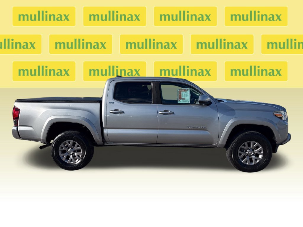 Used 2019 Toyota Tacoma SR5 RWD image 2