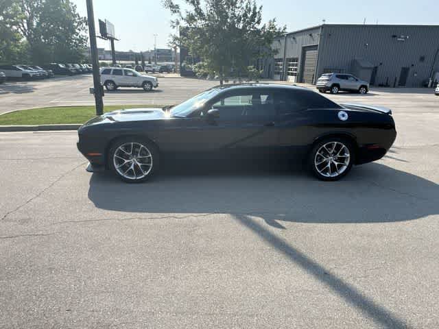 Used 2022 Dodge Challenger GT RWD image 8